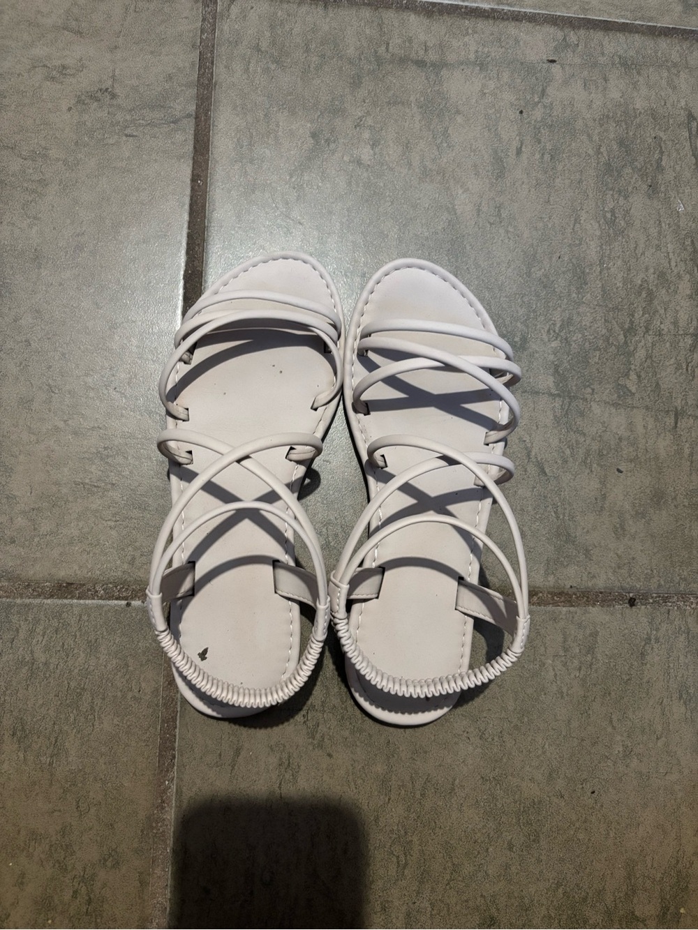 Women9s White Strappy Flat Sandals